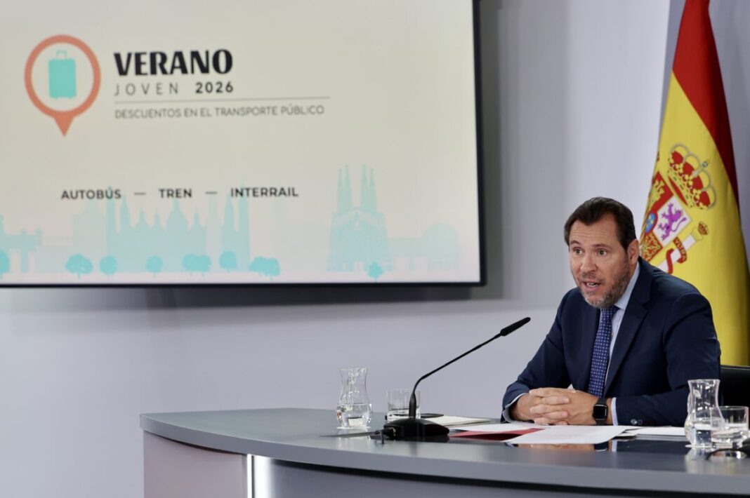 El Gobierno aprueba la cuarta edición del Verano Joven con 130 millones para bonificar viajes de jóvenes en tren y autobús